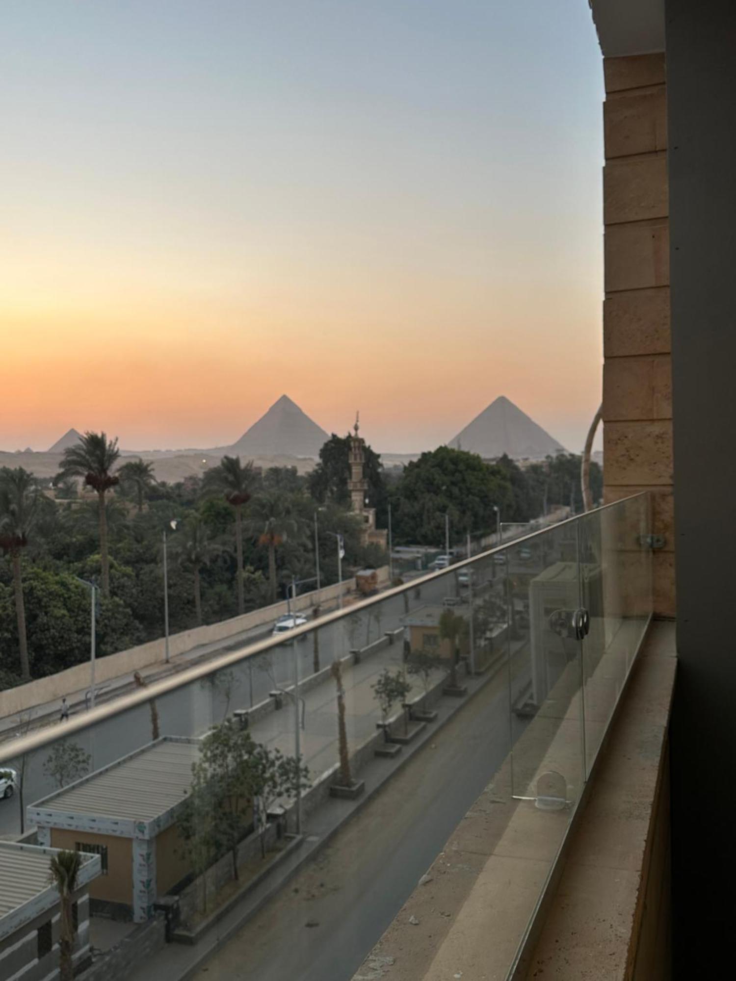 Taj Pyramids View Inn Kafret el-Gabal Zewnętrze zdjęcie
