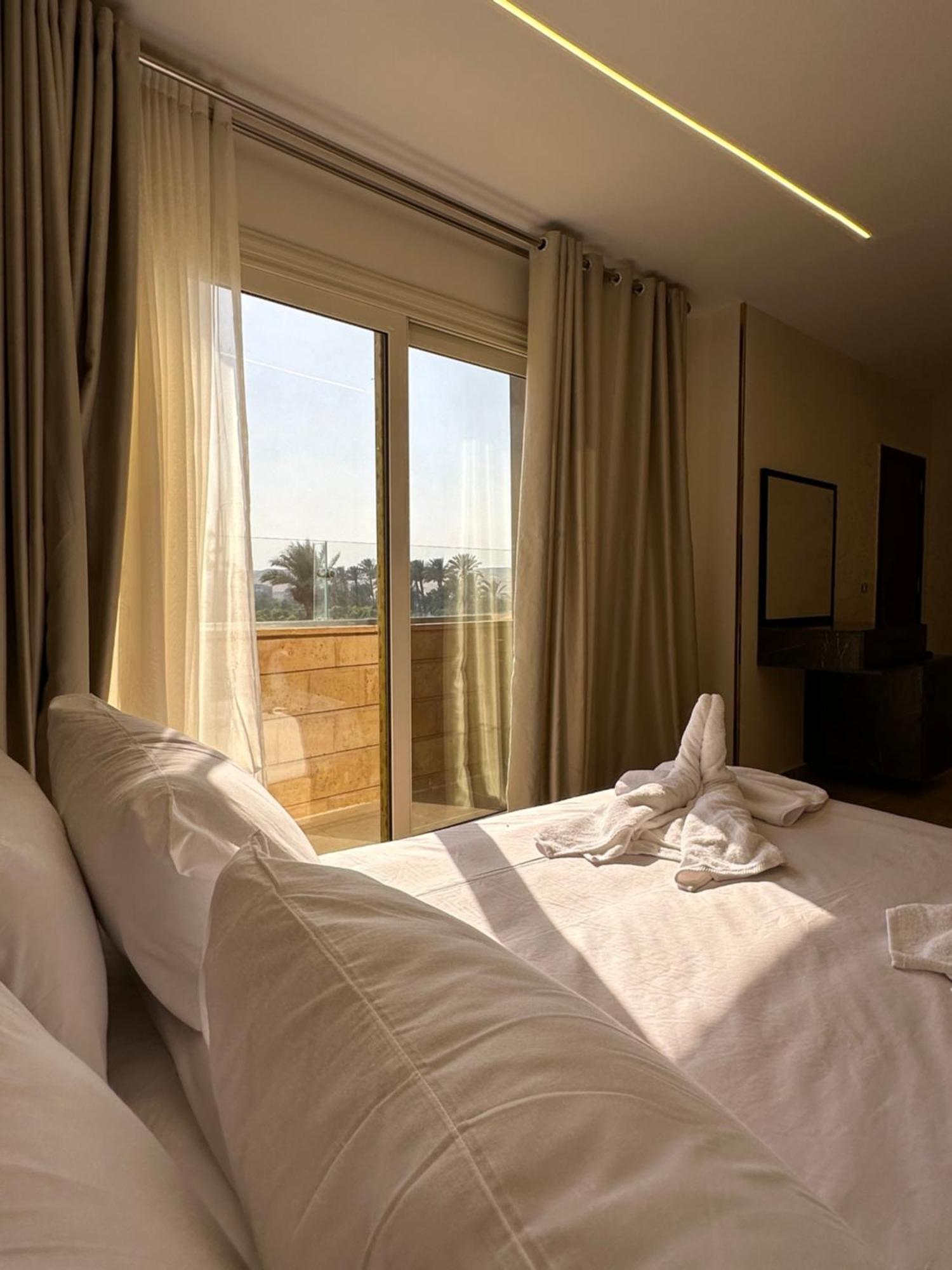 Taj Pyramids View Inn Kafret el-Gabal Zewnętrze zdjęcie