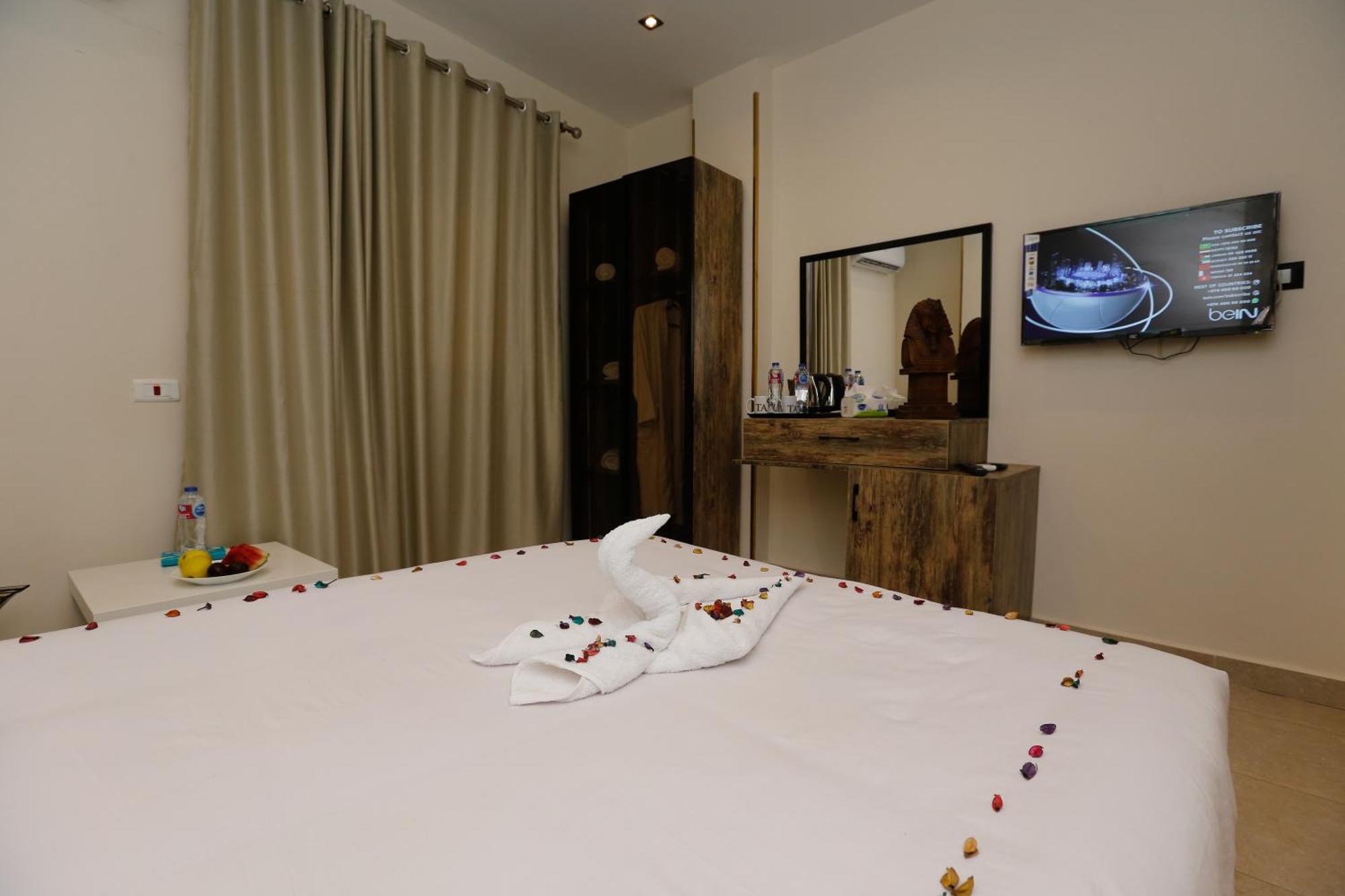 Taj Pyramids View Inn Kafret el-Gabal Zewnętrze zdjęcie